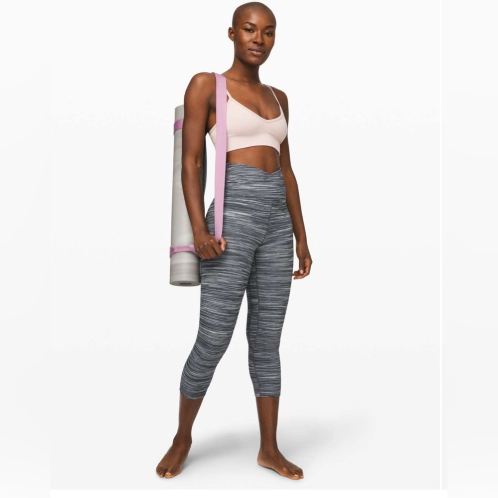 Lululemon Align Crop 21" 
Herringbone Heathered Black White/Black
Size: 6
70